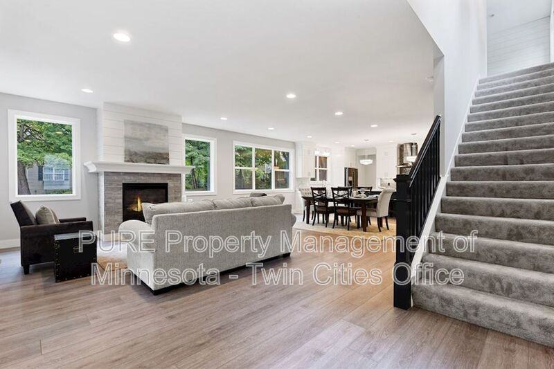 21055 Forest Dr - Photo 2 of 38