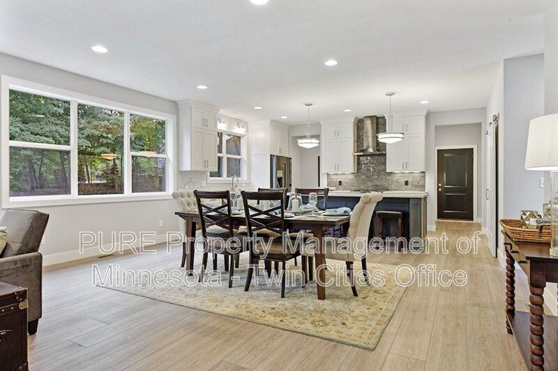 21055 Forest Dr - Photo 3 of 38