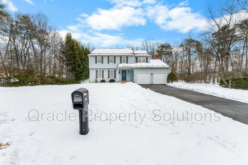 8009 Frontier Dr - Photo 3 of 43