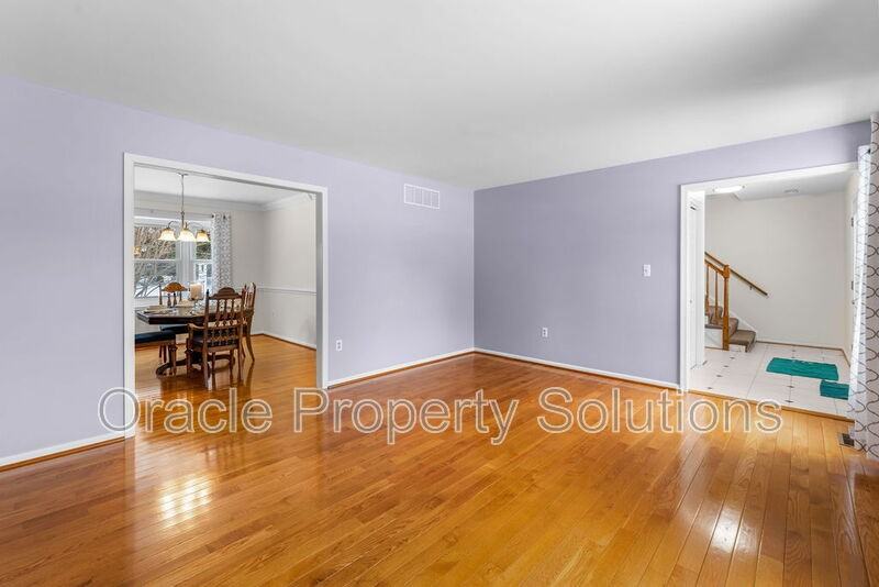 8009 Frontier Dr - Photo 7 of 43