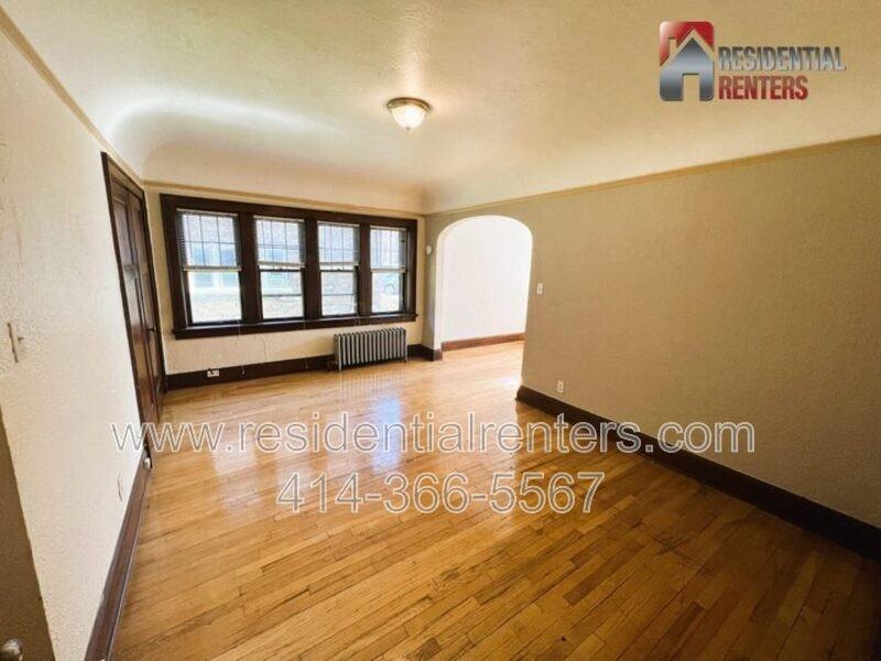 3047 S Howell Ave #3 - Photo 2 of 10