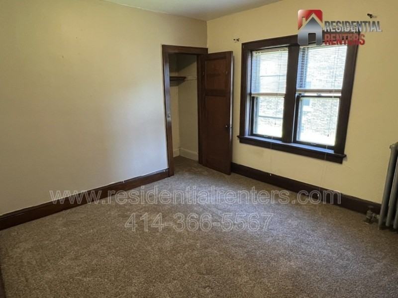 3047 S Howell Ave #3 - Photo 5 of 10