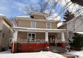 featured image of 3731 Webster St