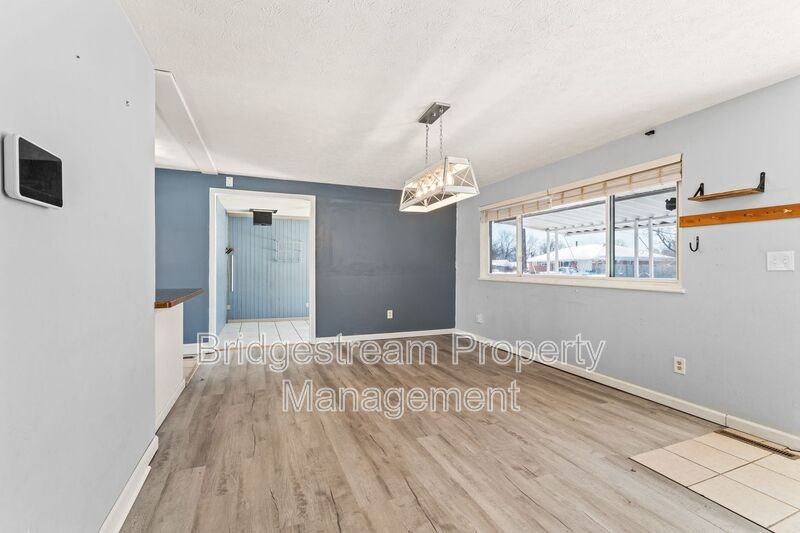 5912 Bavaria Pl - Photo 3 of 27