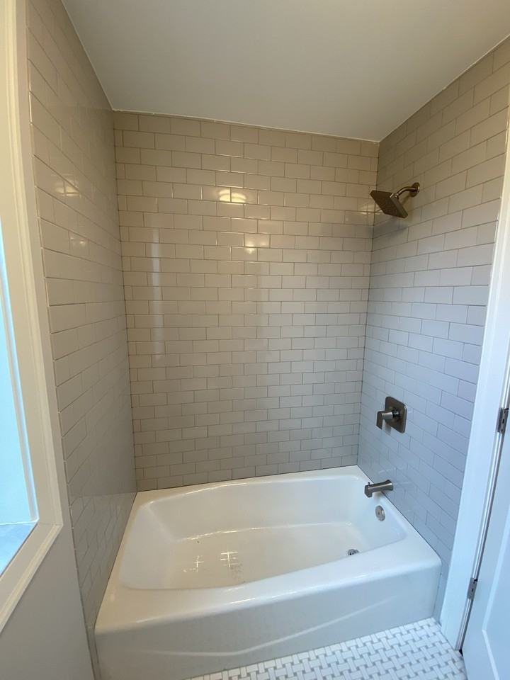 W Wrightwood Ave & N Clark St - Photo 7 of 12