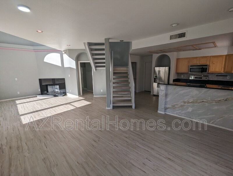 10247 N 12th Pl #3 - Photo 5 of 25