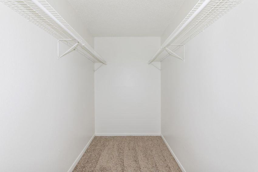 Sunpark Apartments - Photo 4 of 42