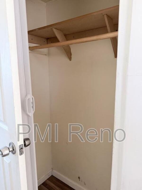 1950 A St #E - Photo 4 of 12