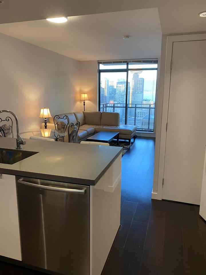 Robson St & Richards St - Photo 4 of 17