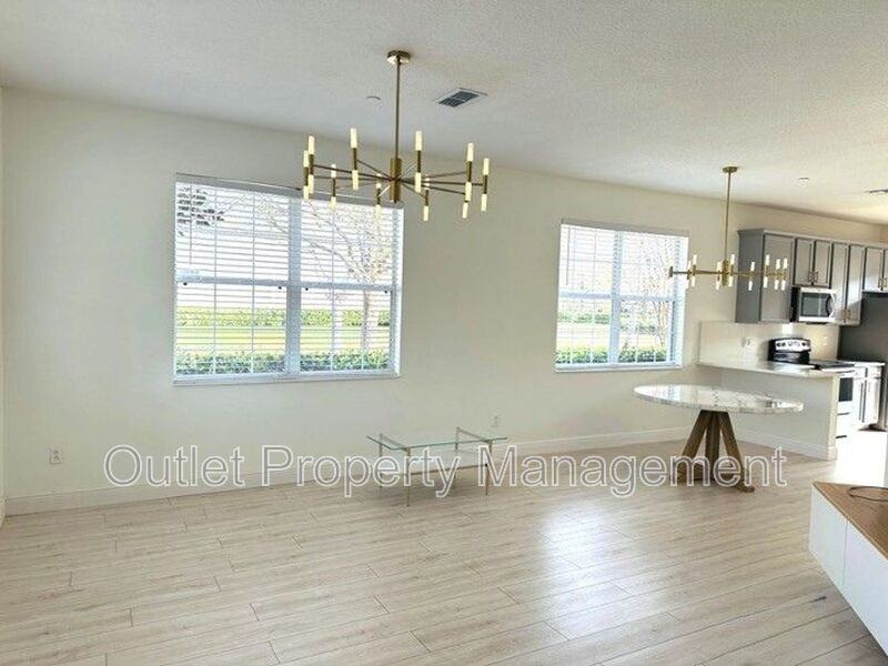 9603 Fenrose Ter - Photo 4 of 21