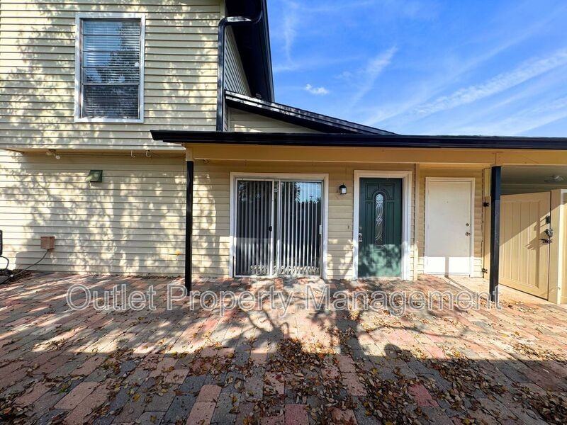 1742 Potomac Ct - Photo 3 of 27