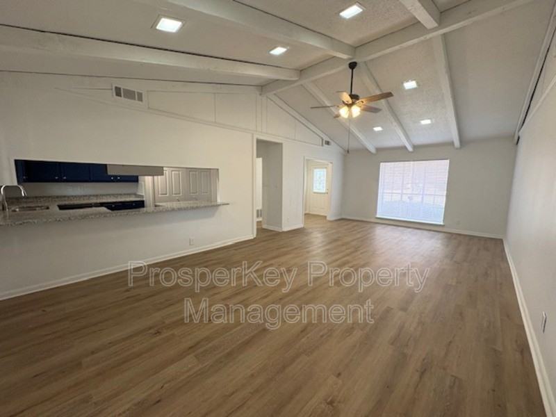 3009 Montwood Ct - Photo 7 of 20