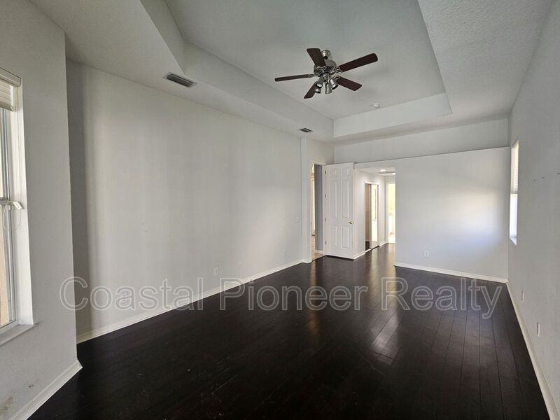 10441 Greendale Dr - Photo 6 of 33