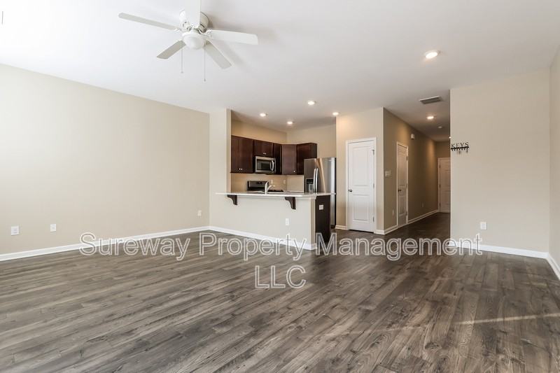 6 Arlotta St - Photo 5 of 20