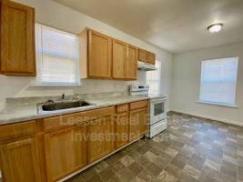 featured image of 3042 Fulton St