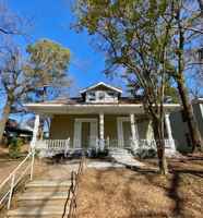 featured image of 546 Dalzell St