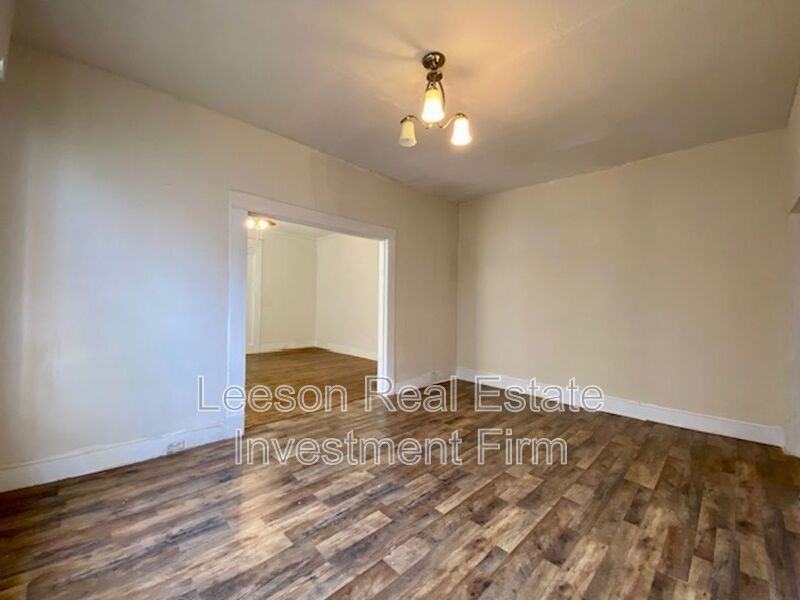 546 Dalzell St - Photo 5 of 15