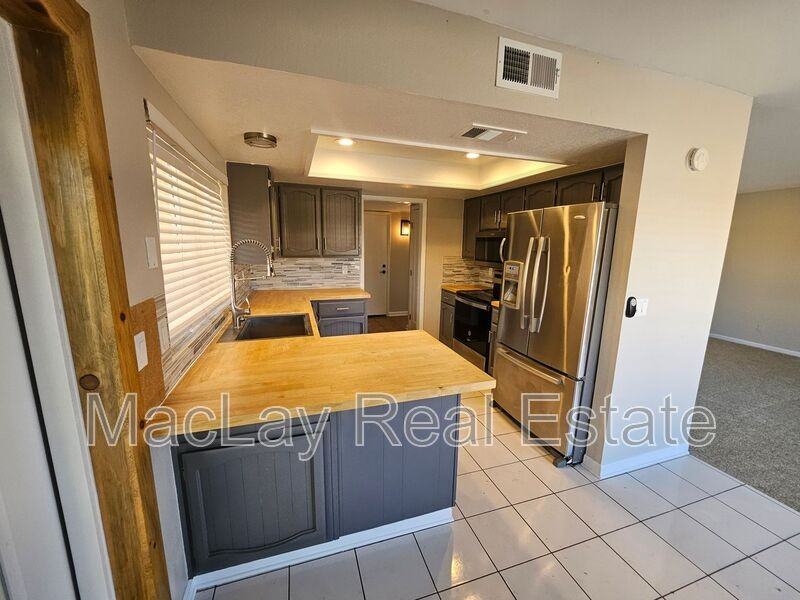 1320 W Pecos Ave - Photo 6 of 27