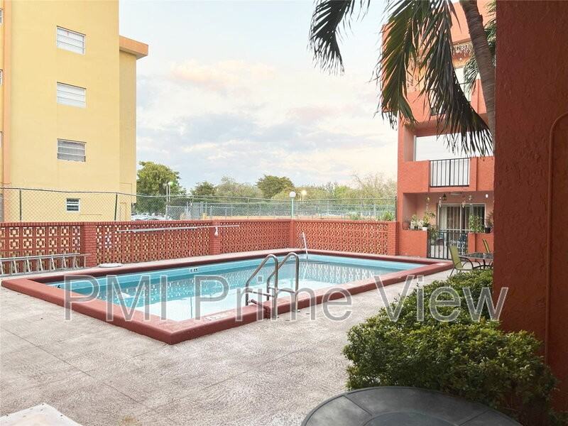 505 Nwave #314 - Photo 5 of 29