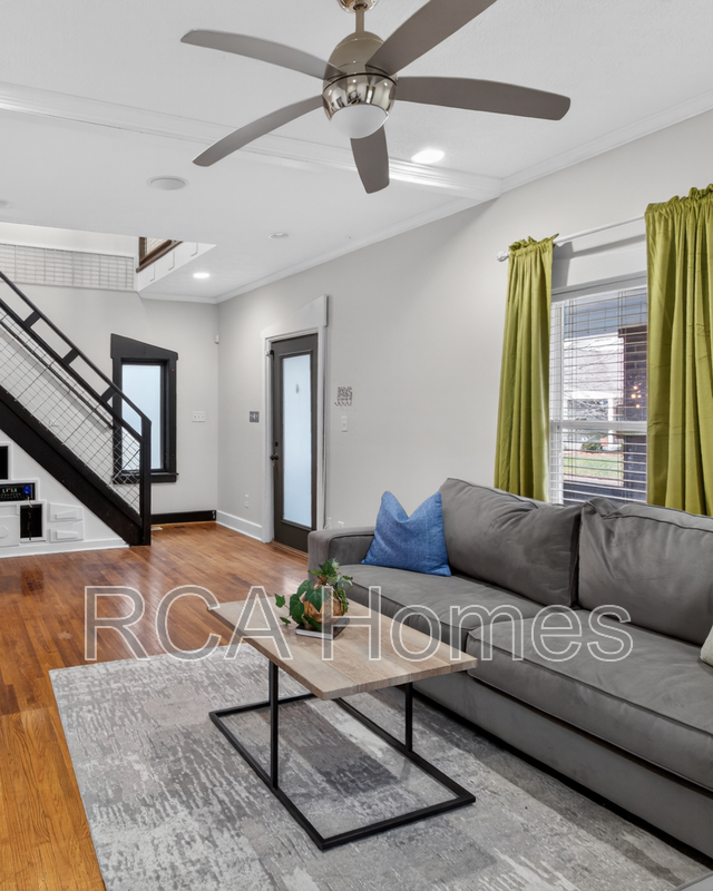 1425 S East St - Photo 3 of 32