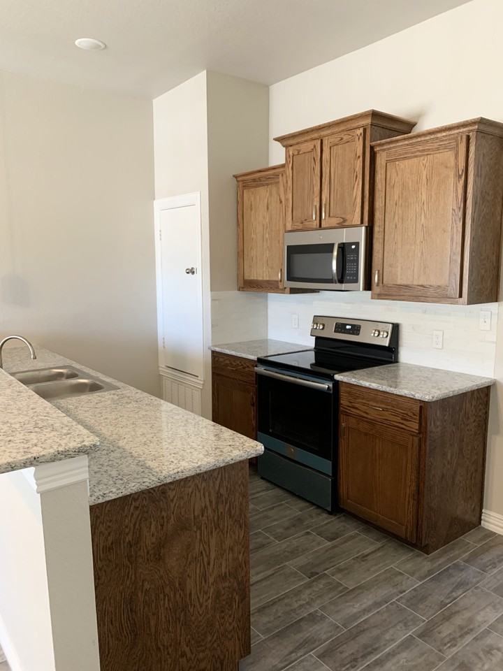 3208 Bordon Drive - Photo 3 of 6