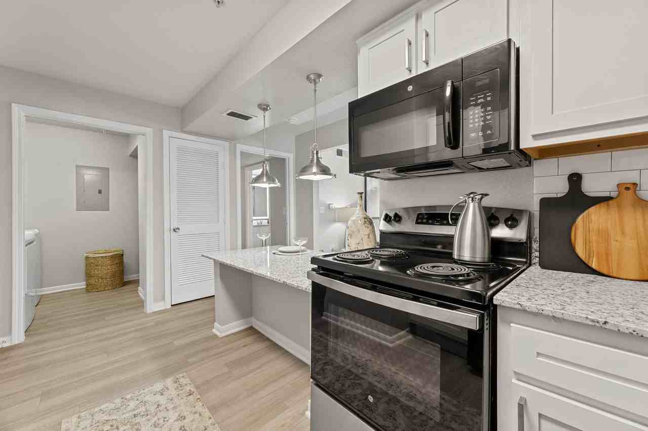 Villages at East Riverside - Photo 3 of 30