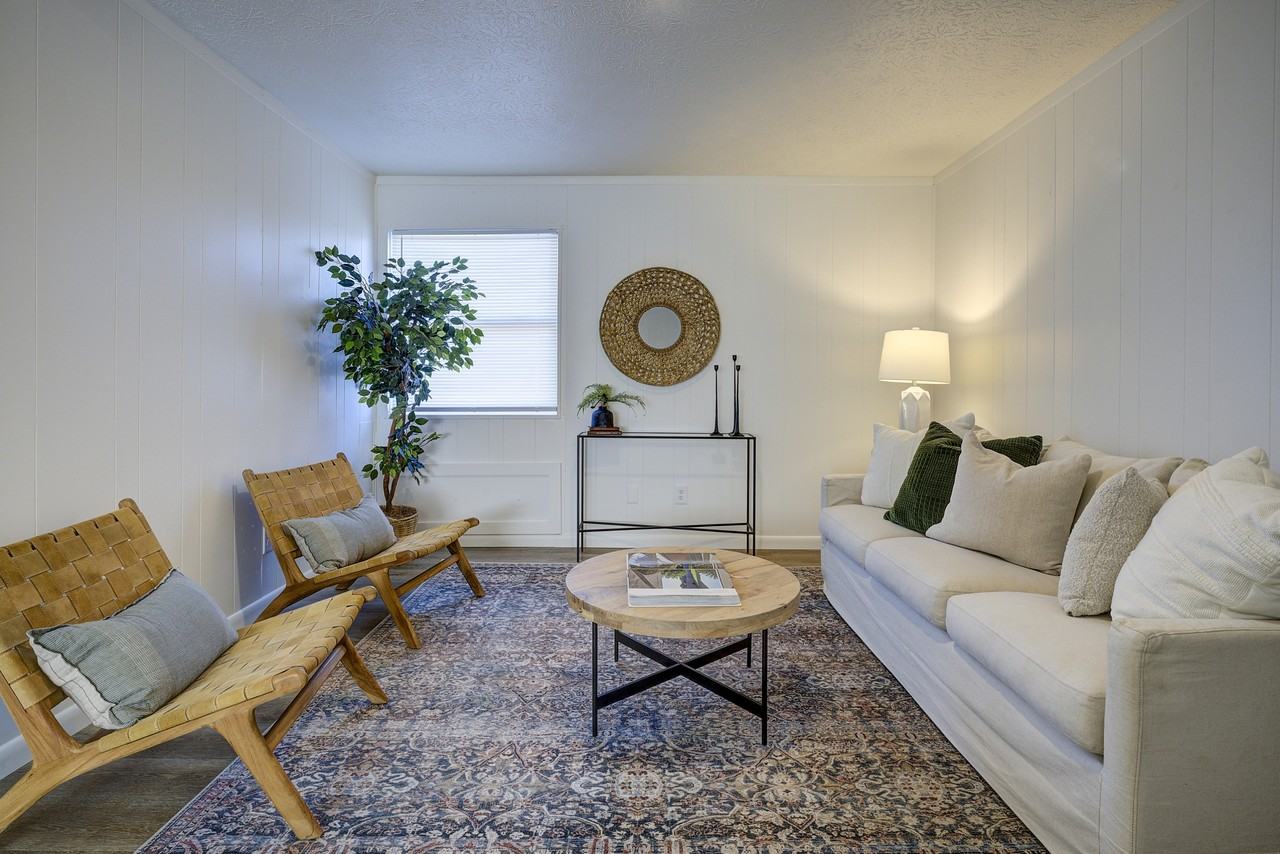 112 Becky Drive - Greeneville - Photo 2 of 26