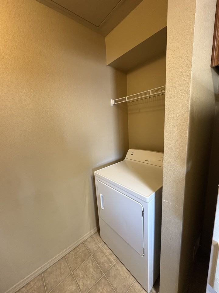 Huntington Chase Apartments - Photo 5 of 44