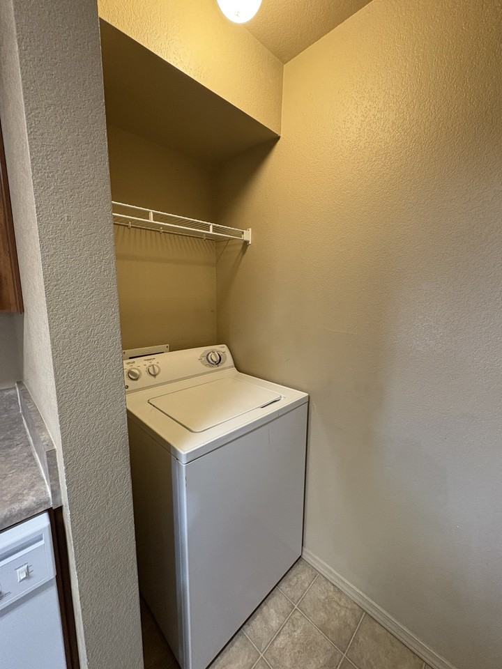 Huntington Chase Apartments - Photo 6 of 44