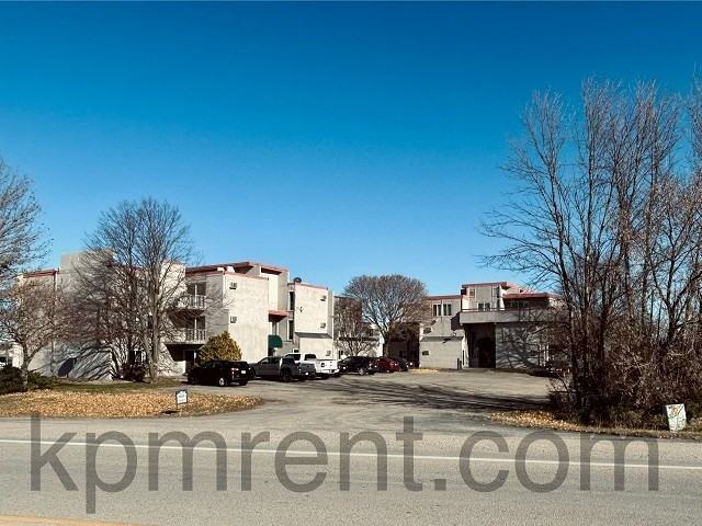 Stardust Apartments - Photo 5 of 31