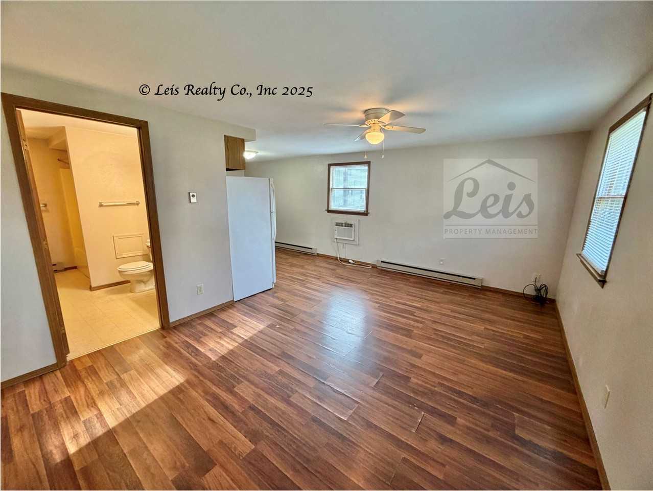 321 1/2 W. 4th St. - Photo 2 of 16