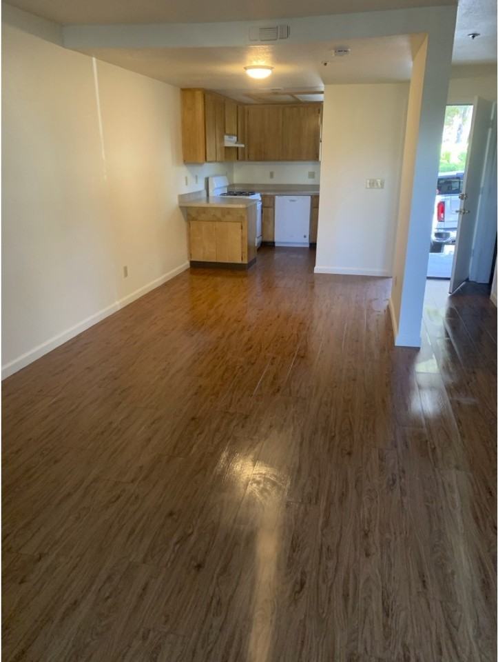 Hillrise 480 - Photo 3 of 11