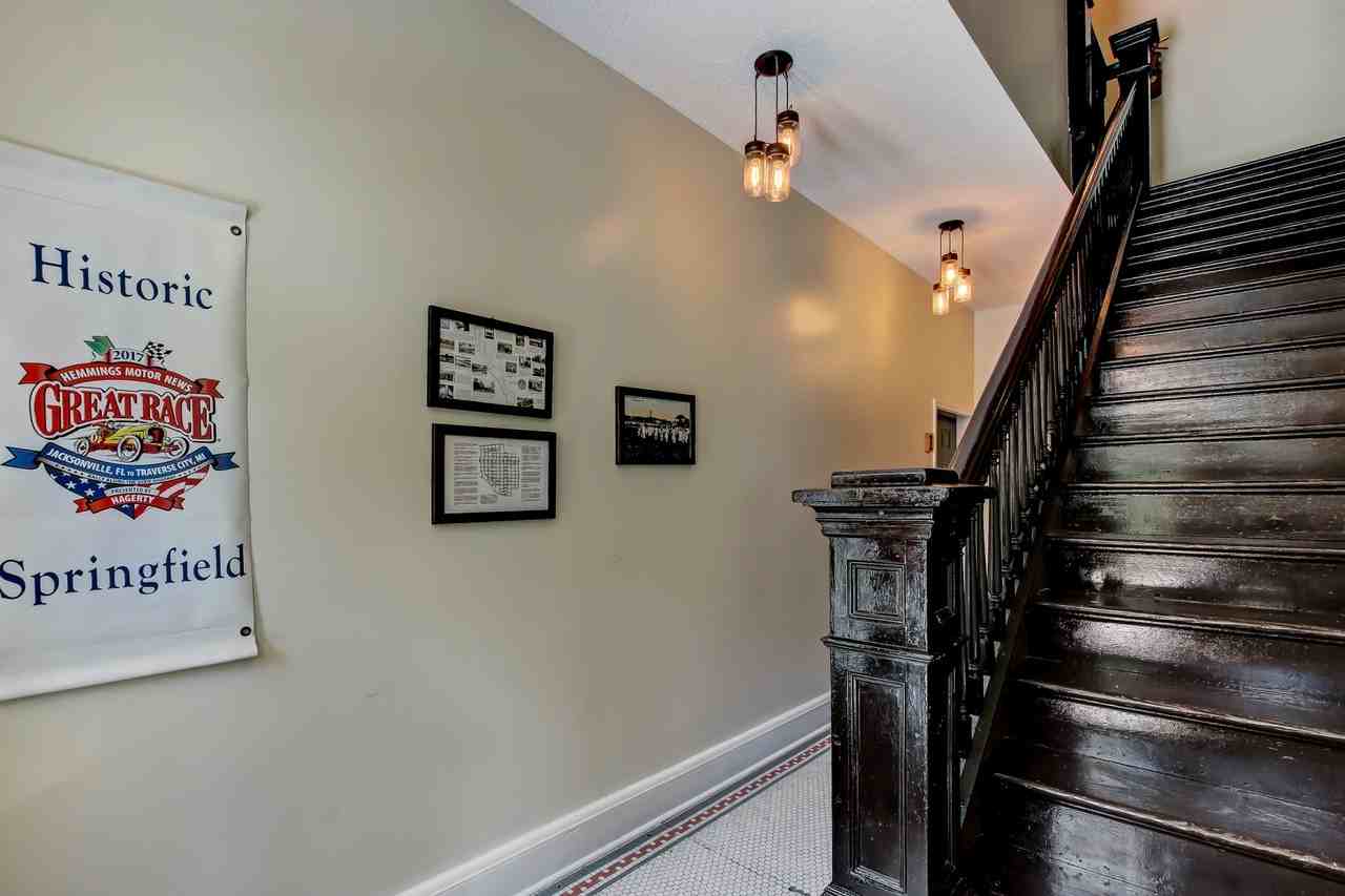 115 West 2nd Street - Photo 2 of 24