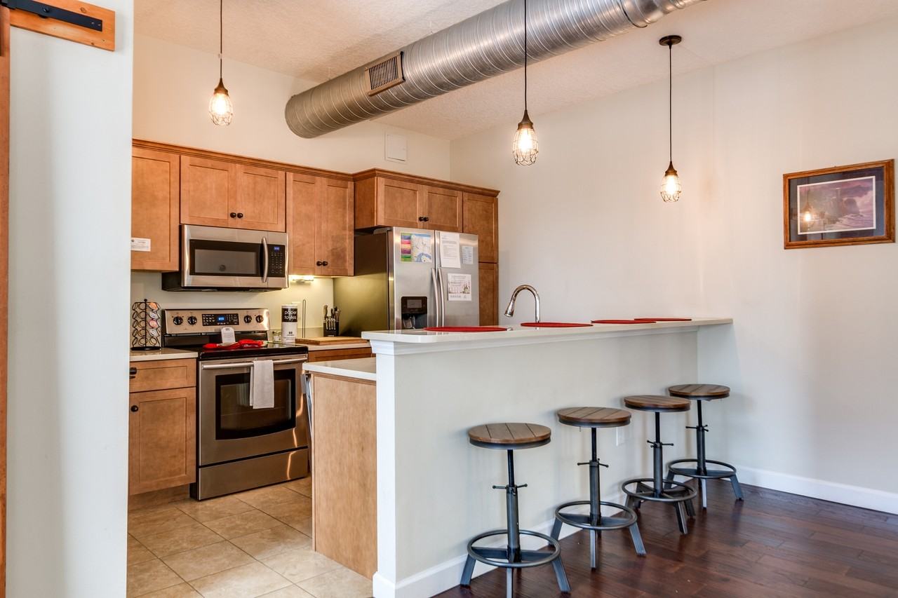 115 West 2nd Street - Photo 6 of 24