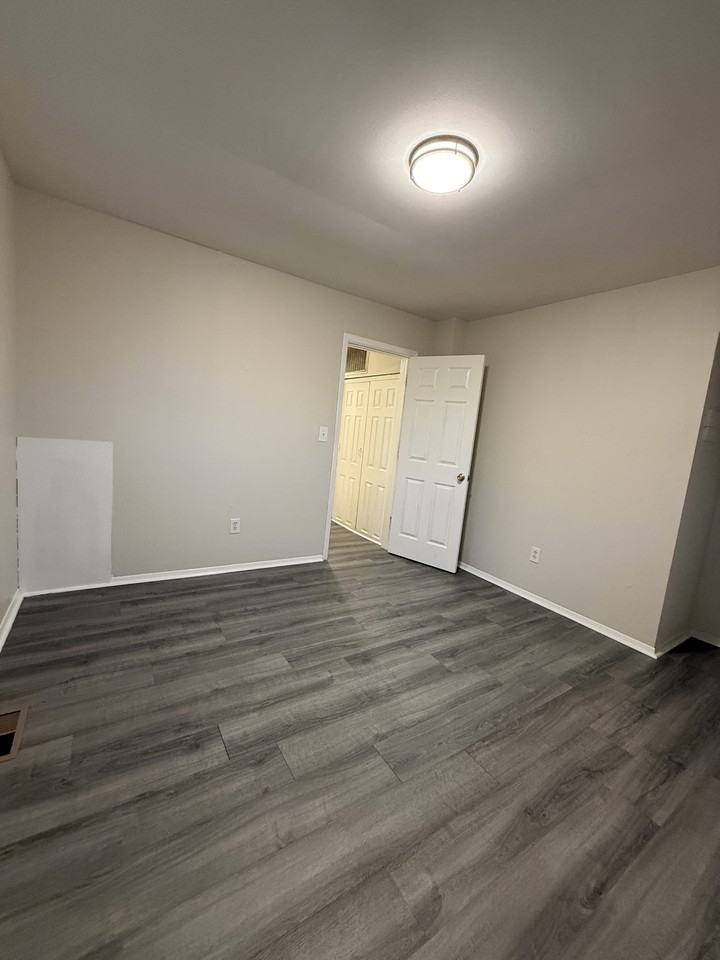 614-616 Roy Avenue - Photo 4 of 13