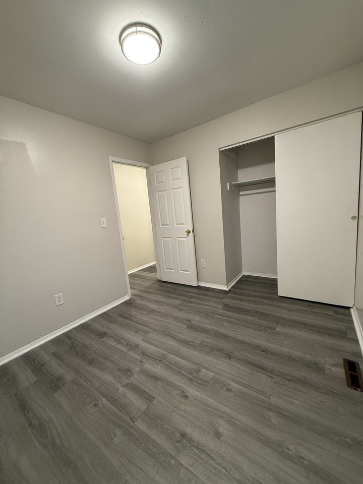 614-616 Roy Avenue - Photo 7 of 13