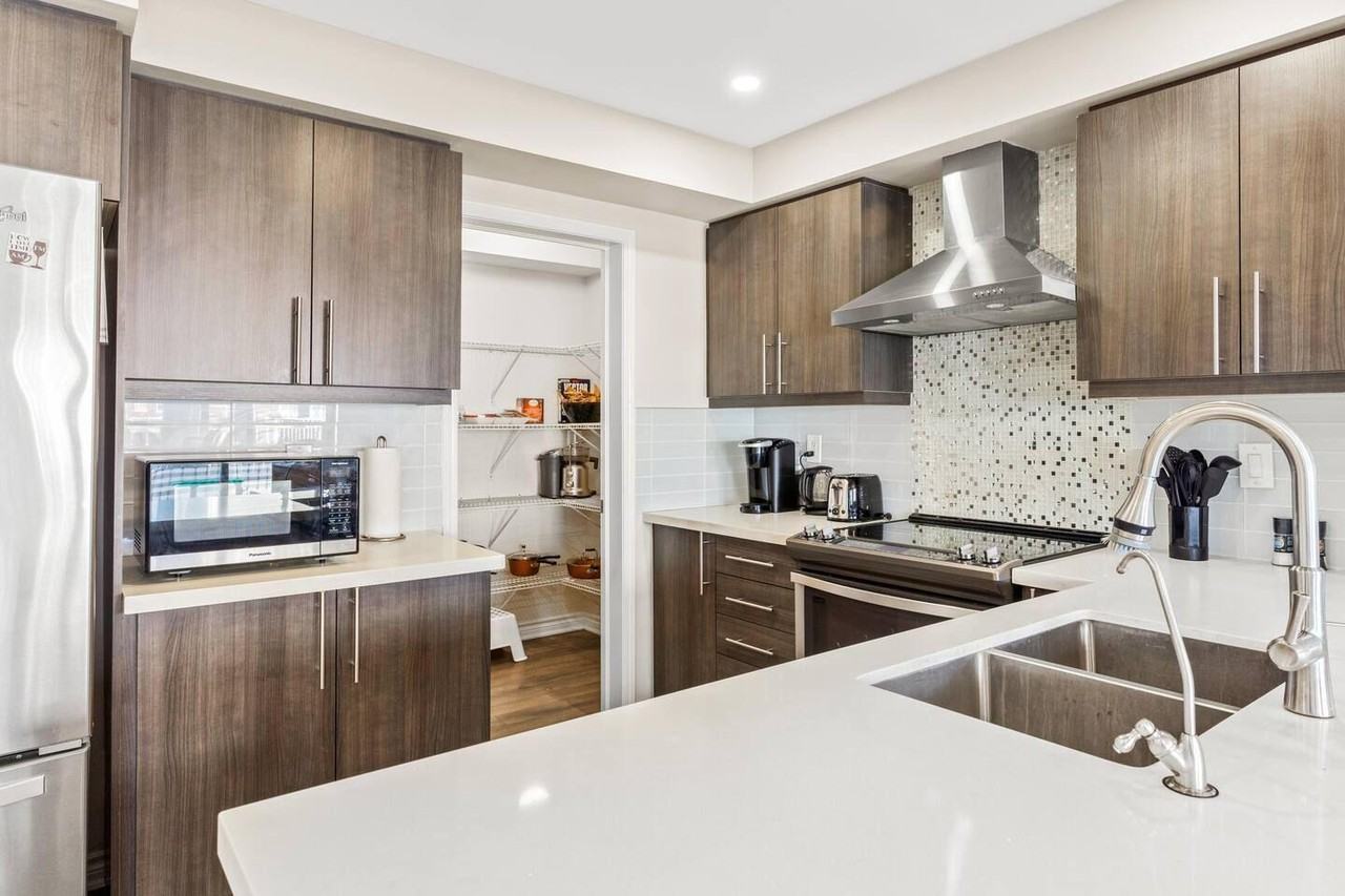 11 Eckford Lane - Photo 2 of 22