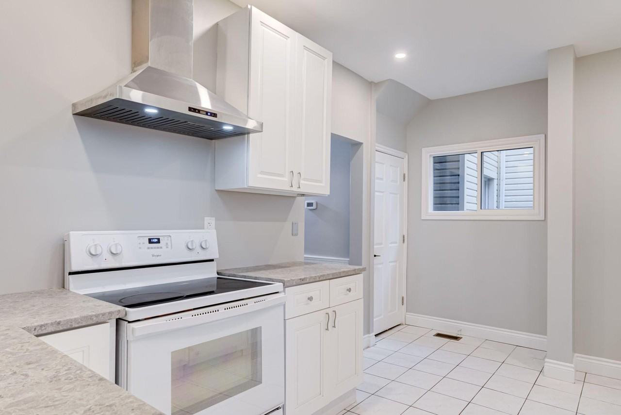 47 Harvey St #MAIN - Photo 4 of 21