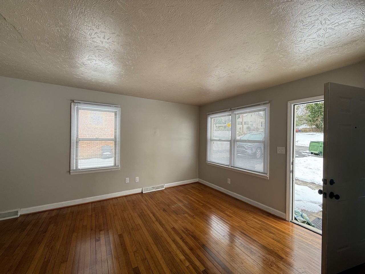 Raeford Avenue - Photo 3 of 8