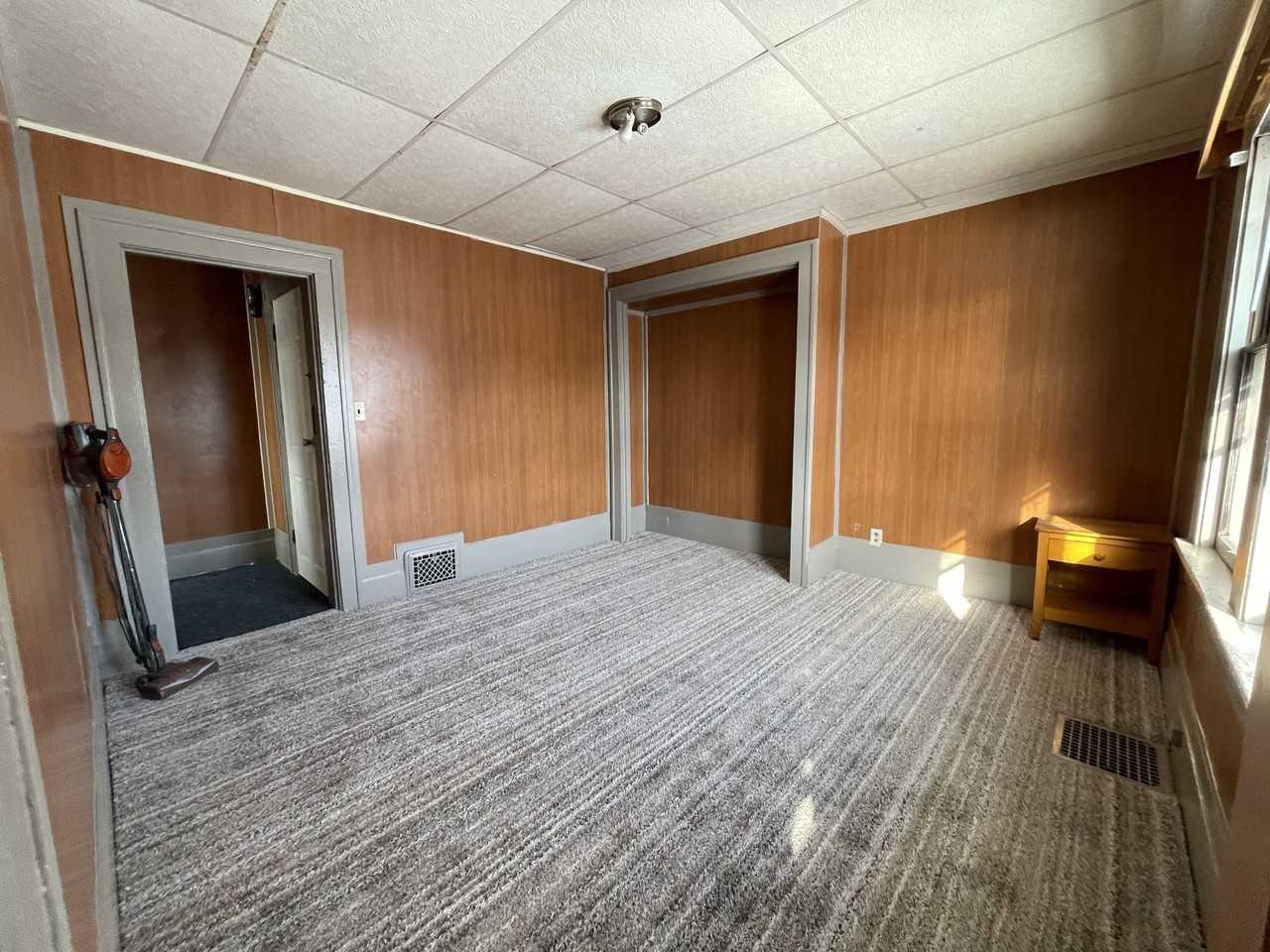 530 East Dubail Avenue - Photo 2 of 4