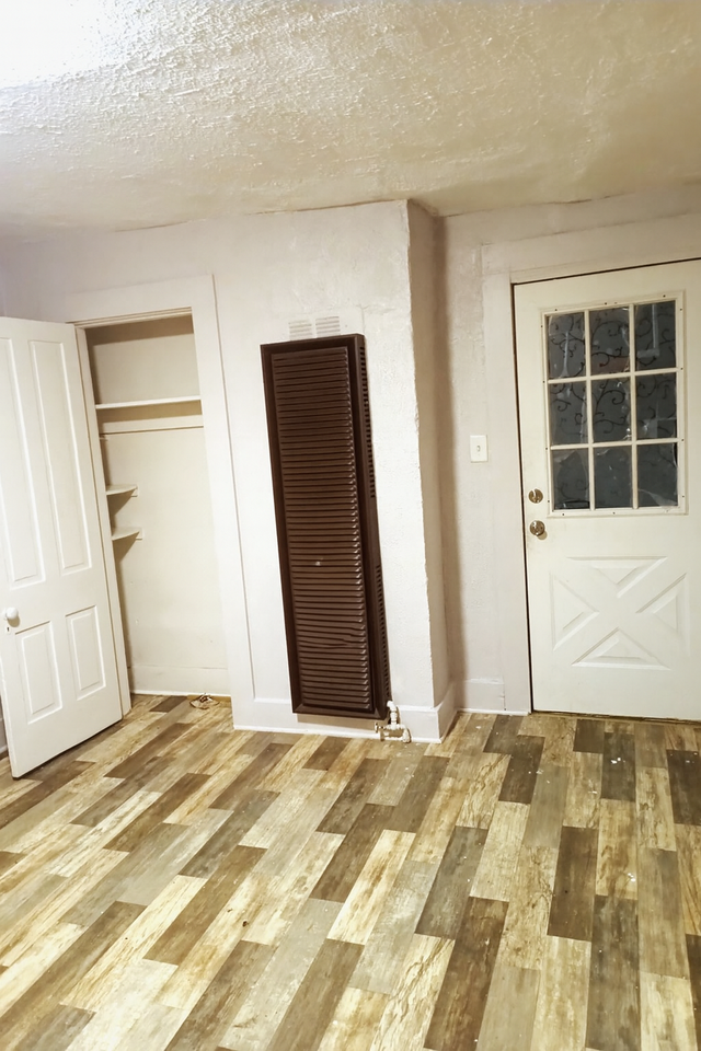 510-518 N College - Photo 5 of 9