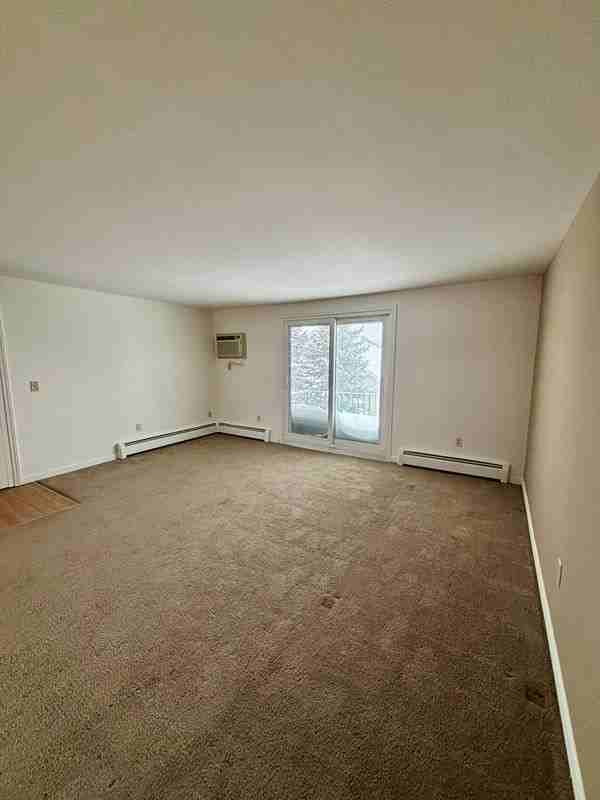 17 Losson Garden Dr - Photo 3 of 15