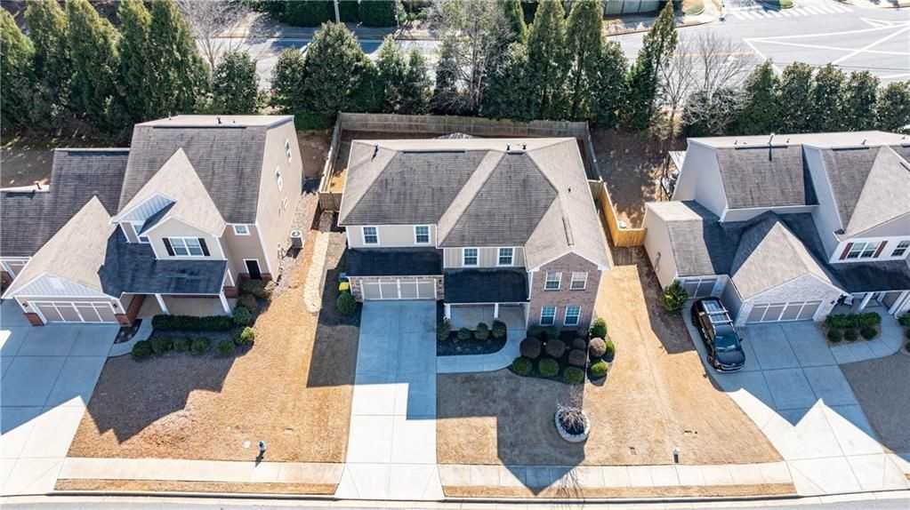 414 Spring View Dr - Photo 2 of 50