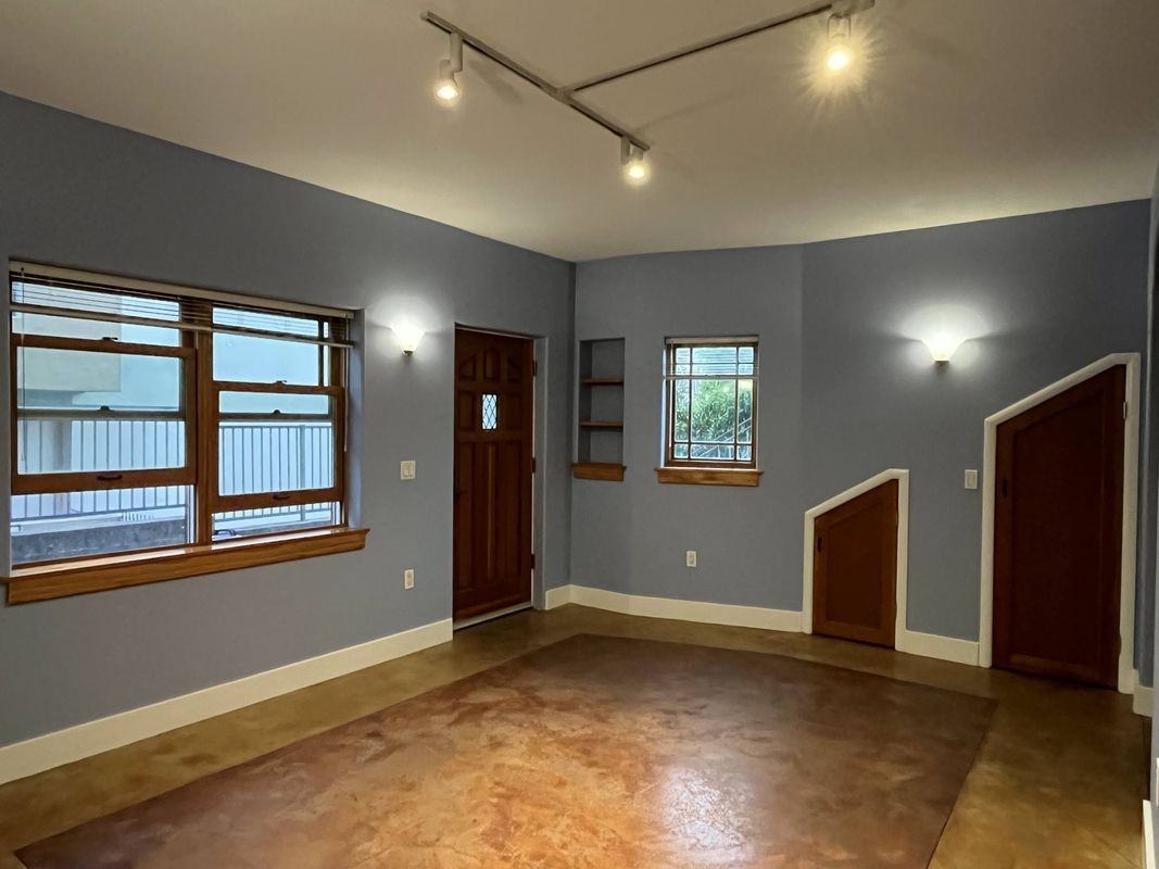 306 Warwick Ave - Photo 4 of 24