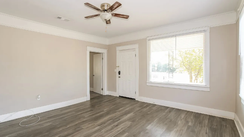 1140 Beman St - Photo 3 of 14