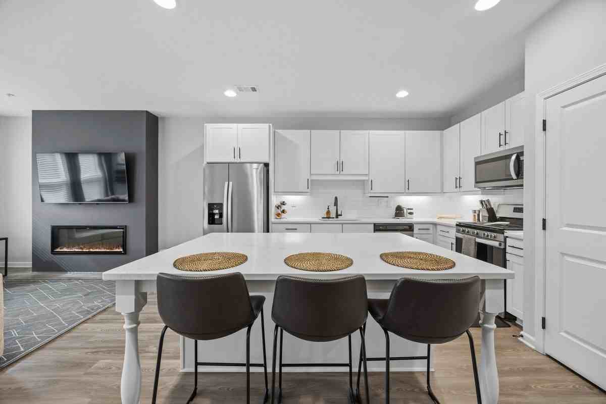 2905 Ilir Mnr Nw - Photo 5 of 26