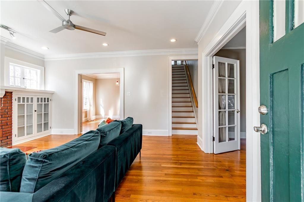 628 Cooledge Ave Ne - Photo 7 of 50