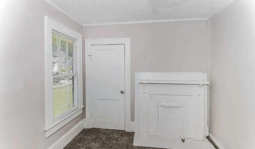 1915 Beech Ave - Photo 2 of 14