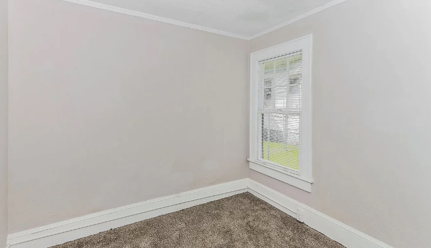 1915 Beech Ave - Photo 3 of 14