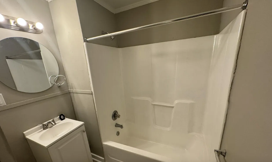 1213 Laura Ave - Photo 2 of 8